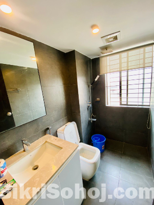 Modern Furnished 2-Bed Apartment Rent in Baridhara,Dhaka